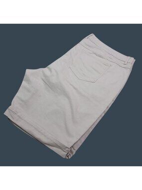 Gloria Vanderbilt All-Around Slimming Bermuda Jean Shorts 20W High Rise Beige